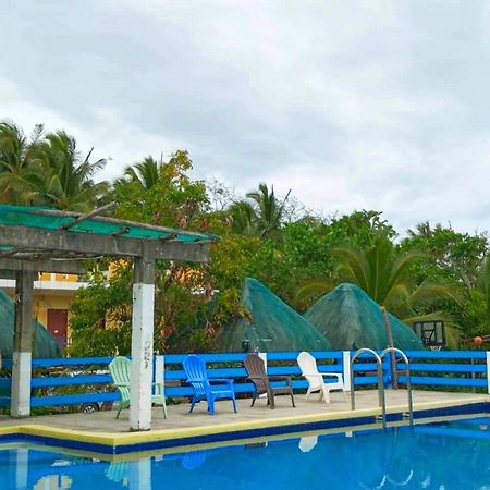 Lotus Sun & Waves Beach Resort Baler Kültér fotó